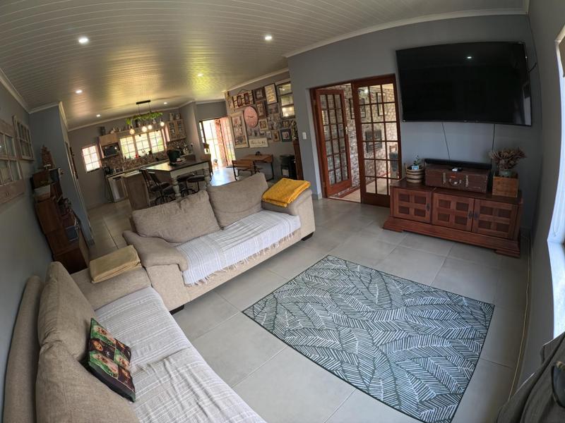 3 Bedroom Property for Sale in Twee Rivieren Western Cape